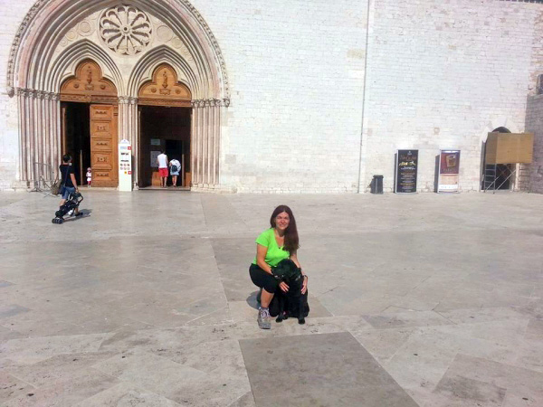 cane in vacanza in Umbria, Assisi