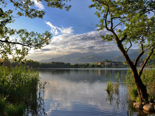 Gita con il cane al Lago di Montorfano - Panorama del Lago
