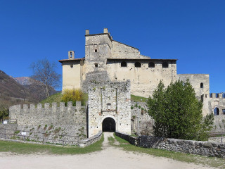 Castel Noarna, cani ammessi - Ph. Credits: Lungoleno